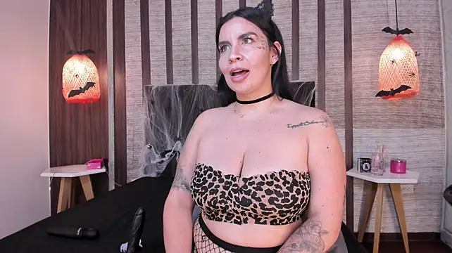 Hannah_Cross webcam