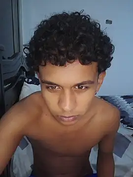 YourCaramelBoy live sex cam