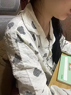 Mina048