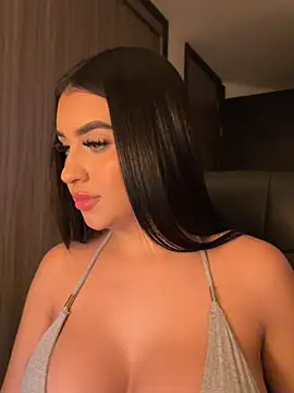LindseyMos live cam on StripChat