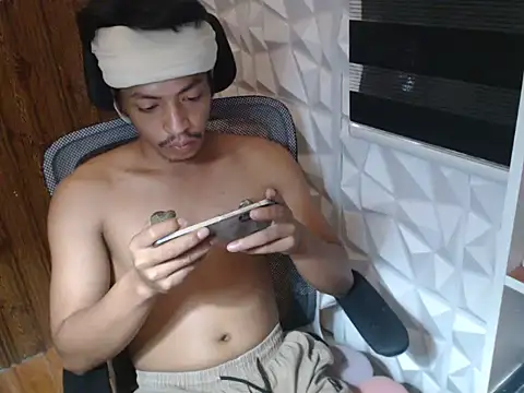 Asian_gregor live cam on StripChat