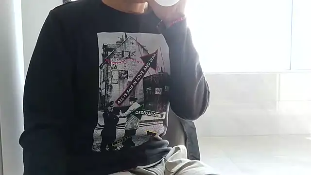 nole_china7 (Ask my age) - Talk ​and ​Fun 来聊天，来玩耍