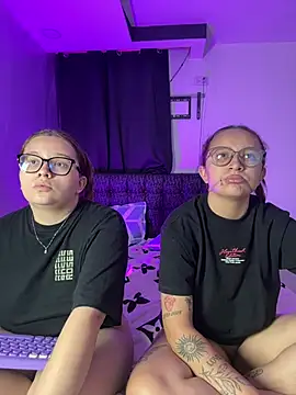 Annie_and_Raveenn