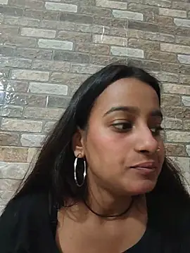 Rishika_00 live cam on StripChat