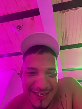 suazaniga live cam