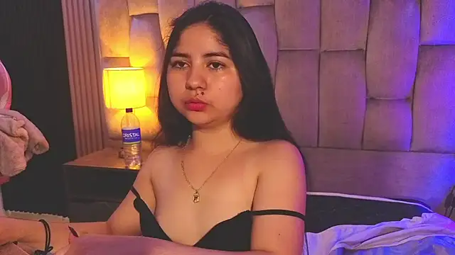 lola_vesper live cam on StripChat