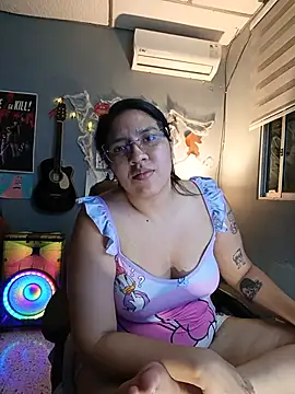 Danelyhit live cam