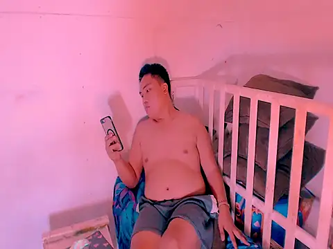 Hardking_69 live cam on StripChat