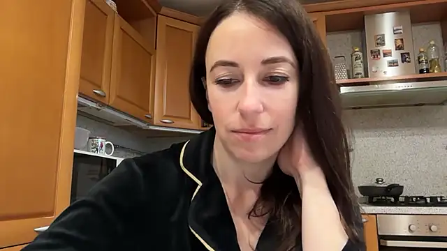 Flamingo_Queen live cam on StripChat