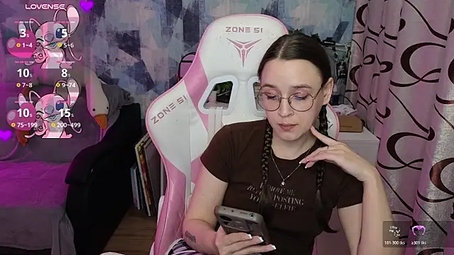 Sweet_frosti live cam on StripChat