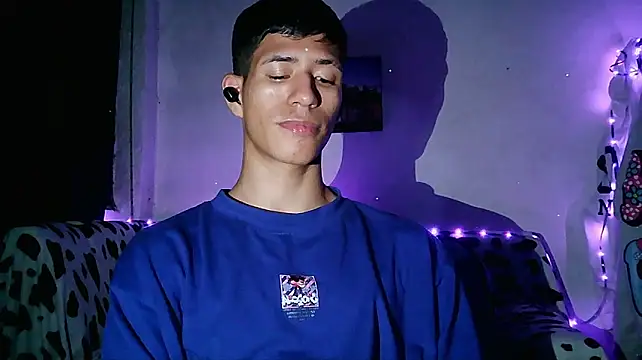 dareck_18 live cam on StripChat