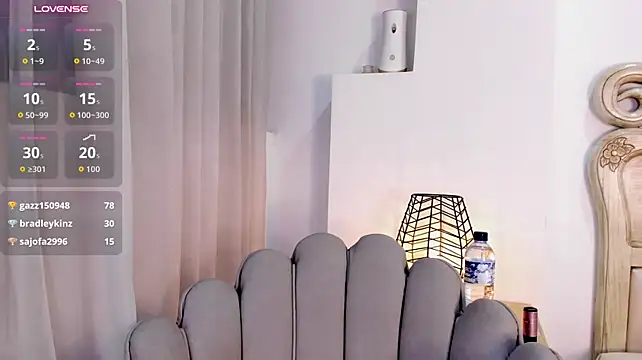 britanny_77 live cam on StripChat