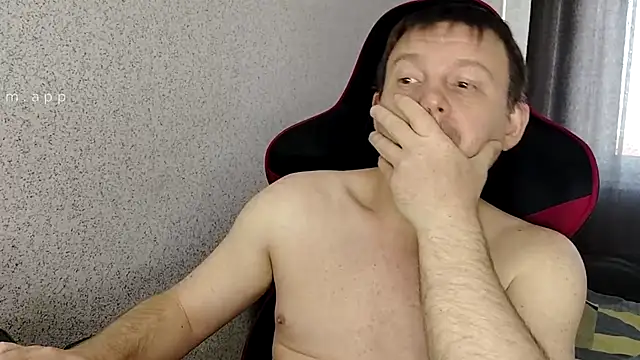 MysteriousWanderer live cam on StripChat