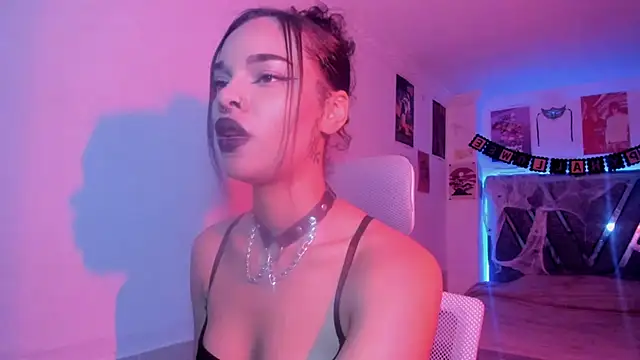 Mia_Gattes live cam on StripChat