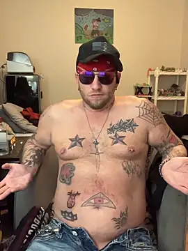 Livingpuddle live cam on StripChat