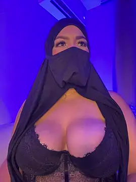 thaira_aly webcam