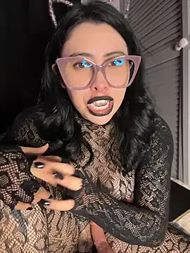 Draculona-666 live sex cam