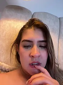 AndyBluee live cam on StripChat
