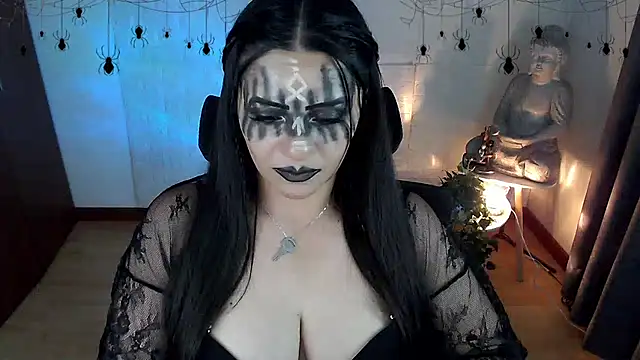 GODDESS_EVANS live cam on StripChat