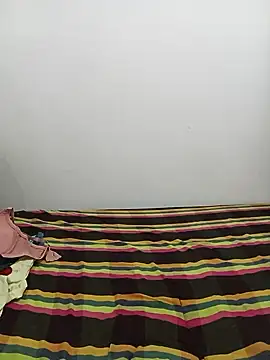 Amisha-35