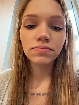 StreetSquirt live sex cam