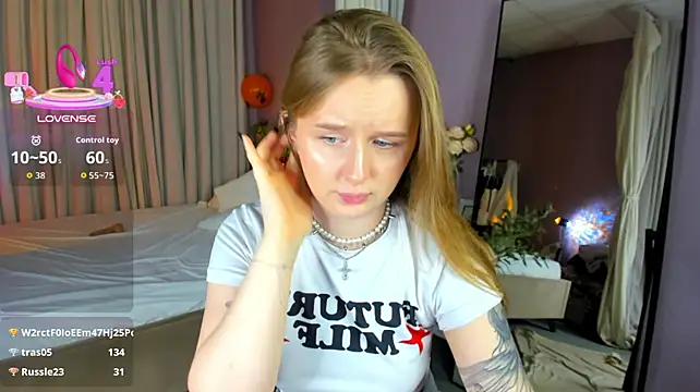 Rina_Panic live cam on StripChat