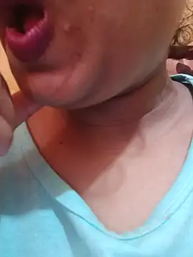 bhuvana_kannada live cam on StripChat