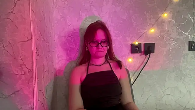 VersieMitchener live cam on StripChat
