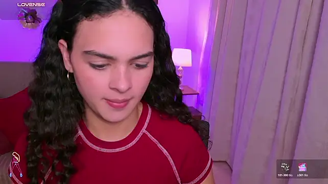 MaraMoretti live sex cam