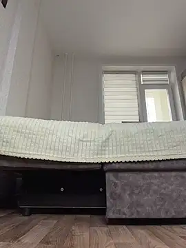 ChloeBrut live sex cam