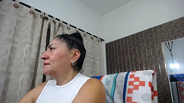 mature_bigboobs10 live cam preview