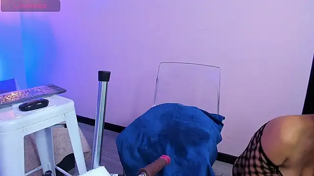 Scarlet__69