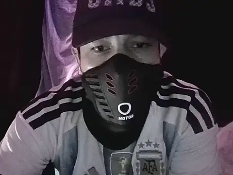 RAMIROSANTIAGO live cam preview