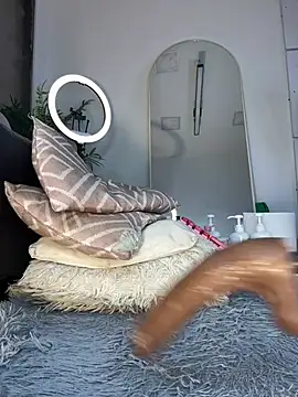 Isa__Blanc live cam