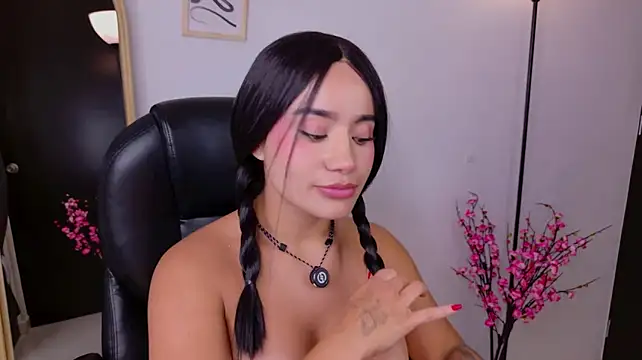 Saskia_litt live cam on StripChat