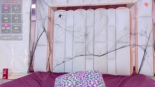 Veronica_jk23 live cam on StripChat