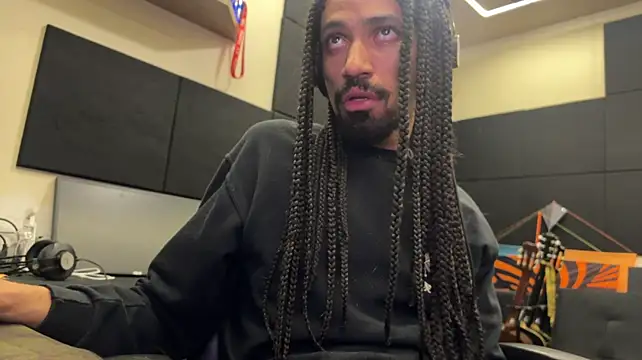 FavelaDaddyCum live cam