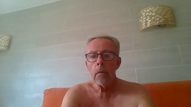 tuggy59 on Stripchat