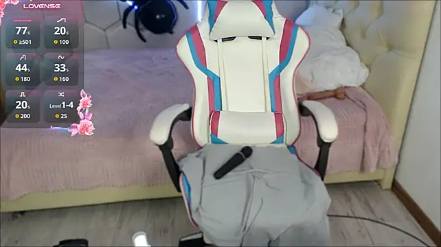 aliicemeow live cam on StripChat
