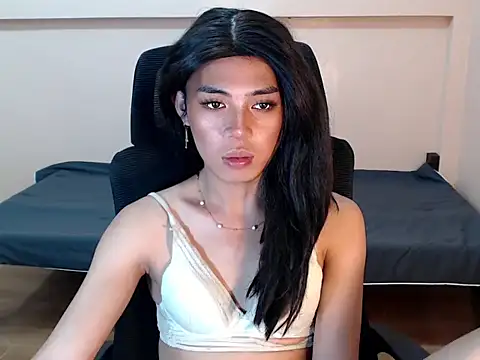 uralexaxxx live cam on StripChat