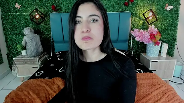 Cataa_Hill live cam on StripChat