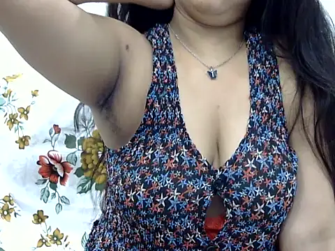 naina_queen88 live cam on StripChat