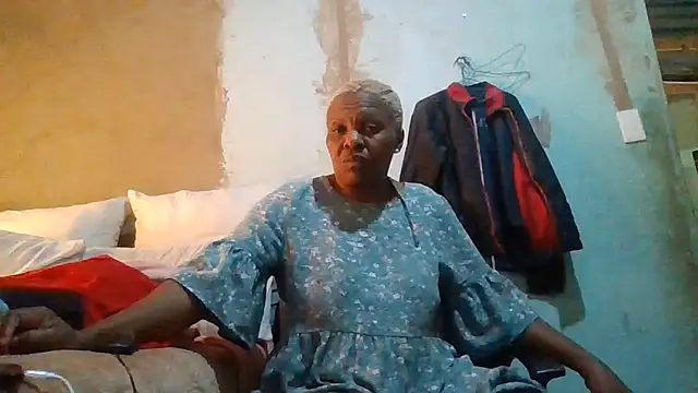 Nicky52 webcam