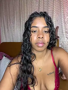 Kyra-Bronw webcam