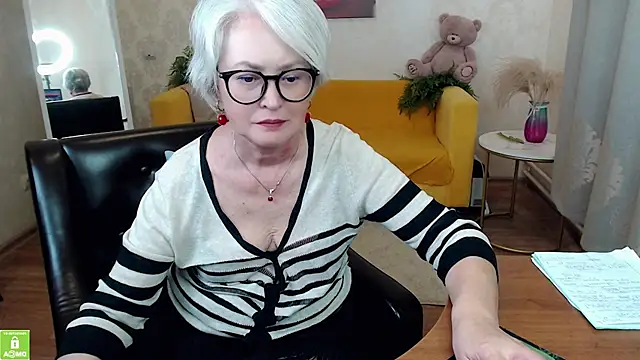 roxxXxie_ live cam on StripChat