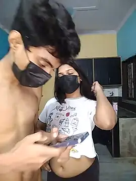 romantic_couples01 live cam on StripChat