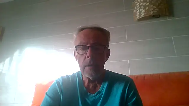 tuggy59 live cam on StripChat