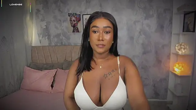 alessia_anderson live cam on StripChat
