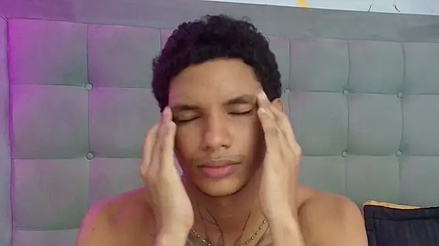kai_storm77 live cam on StripChat