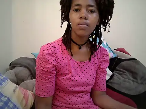 MidnightNala live cam on StripChat